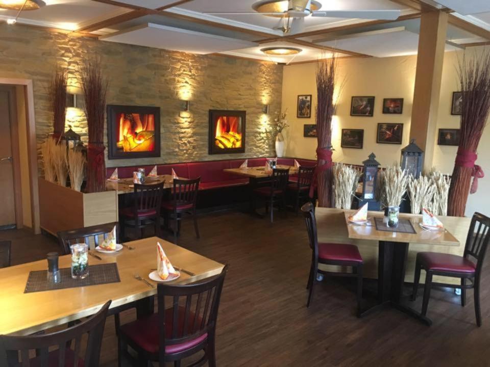 Gasthaus "Zur Alten Dorfschmiede" Metterich المظهر الخارجي الصورة